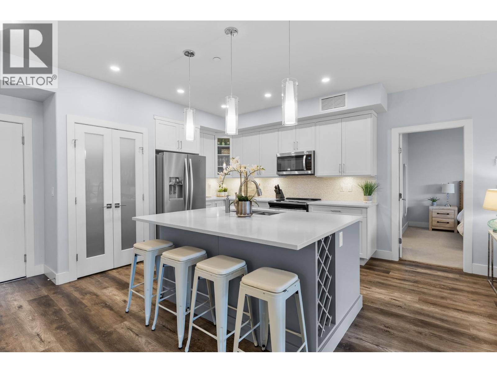 #103 3475 Granite Close - 10
