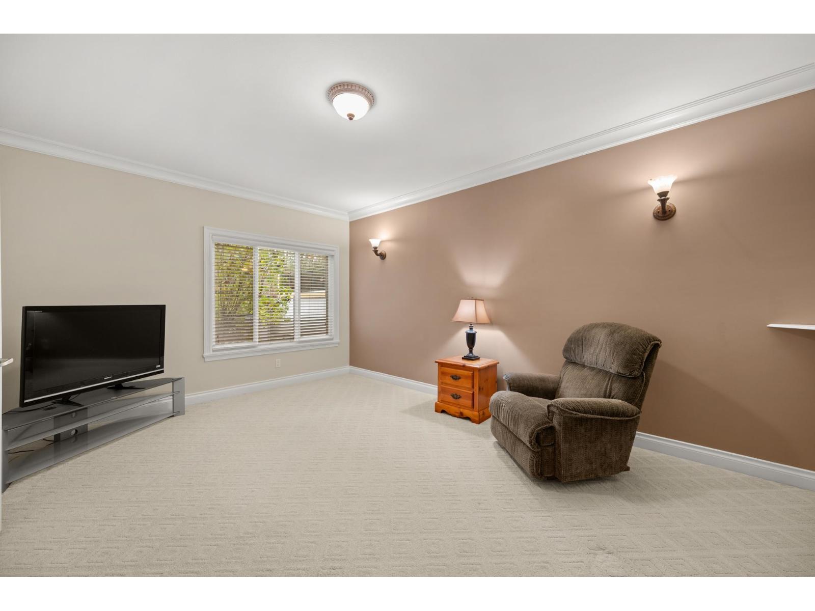 8 Bed, 5 Bath House for Sale in Surrey – 16416 92A AVENUE, Surrey – MLS# R3122806 - Image 30