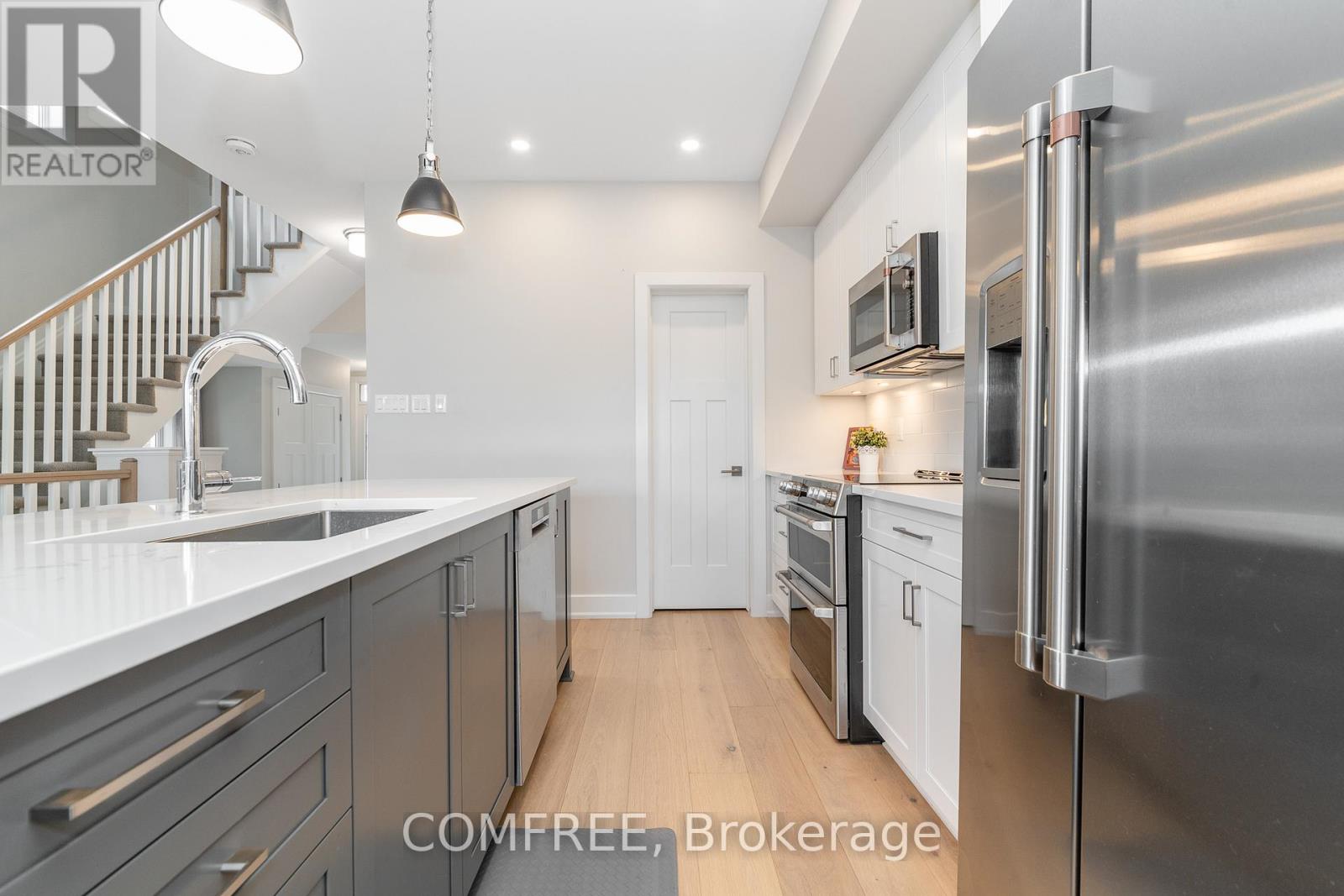 663 PUTNEY CRESCENT - 15