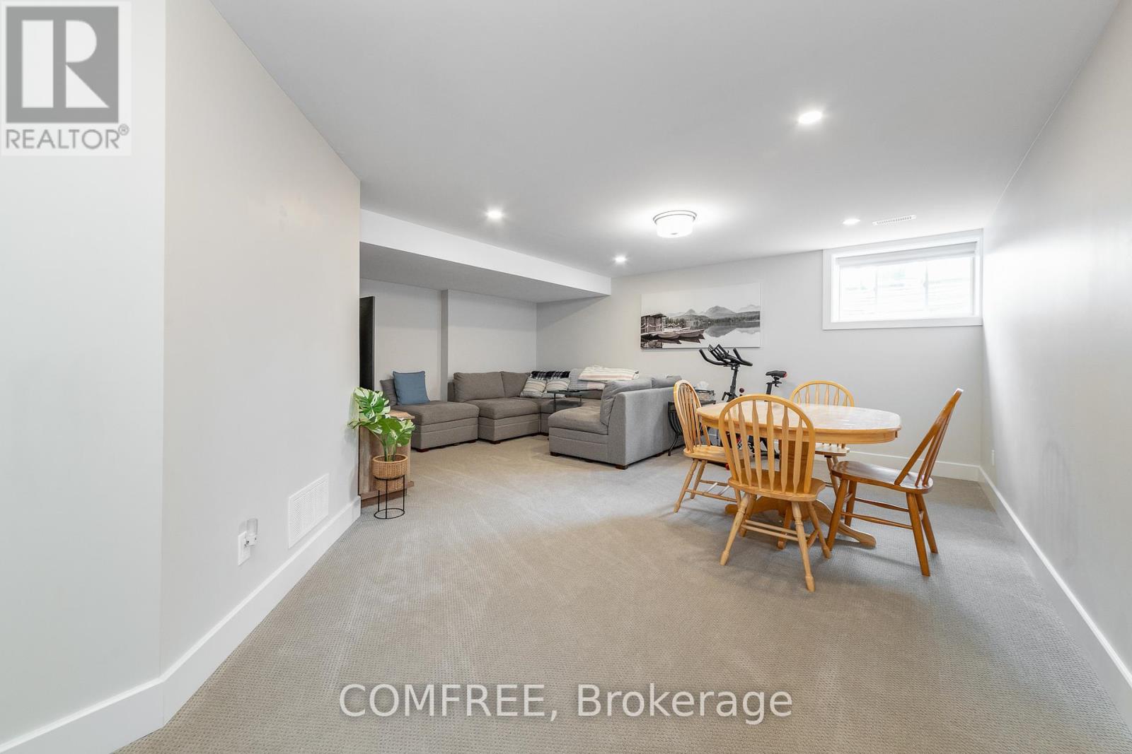 663 PUTNEY CRESCENT - 42