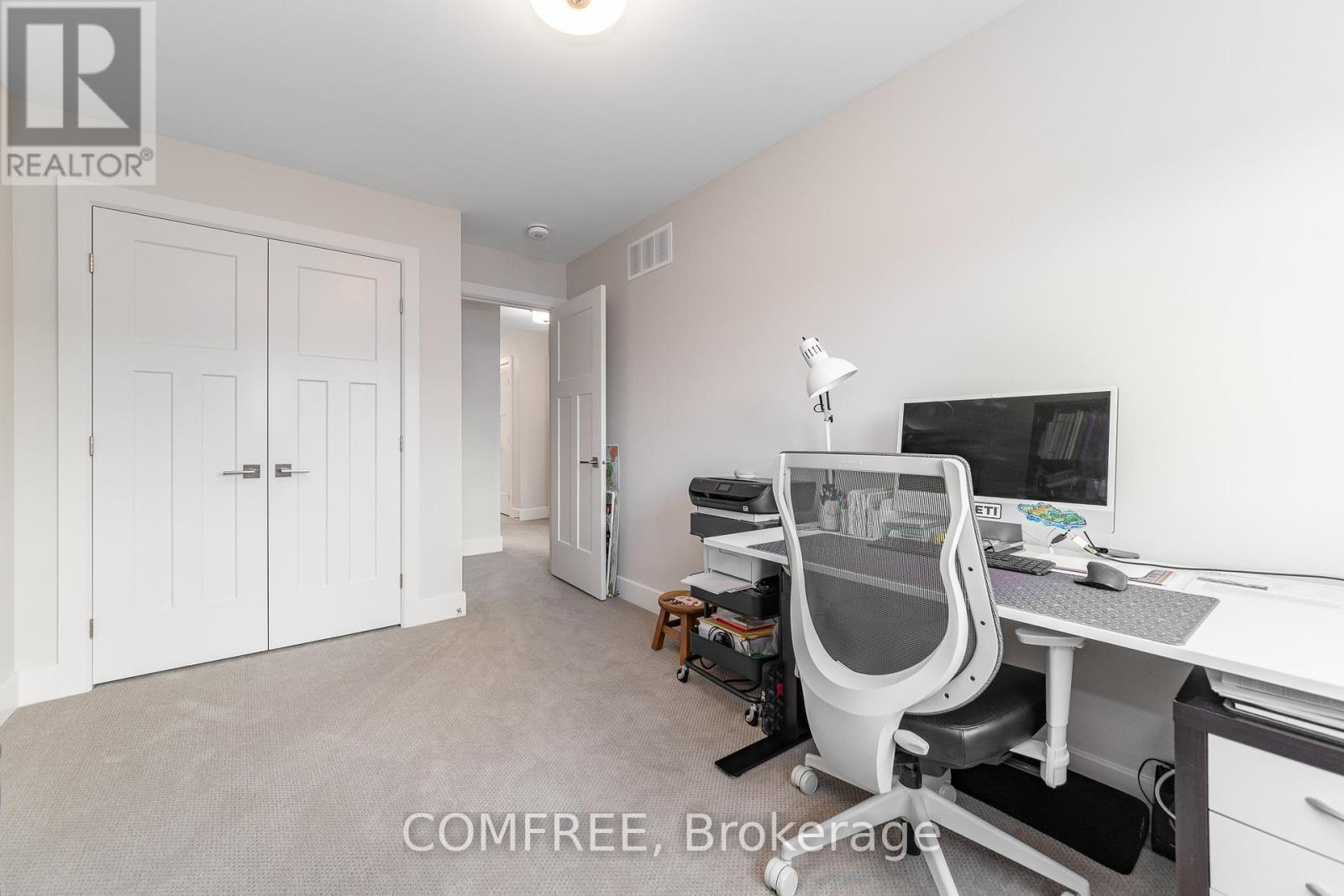 663 PUTNEY CRESCENT - 30