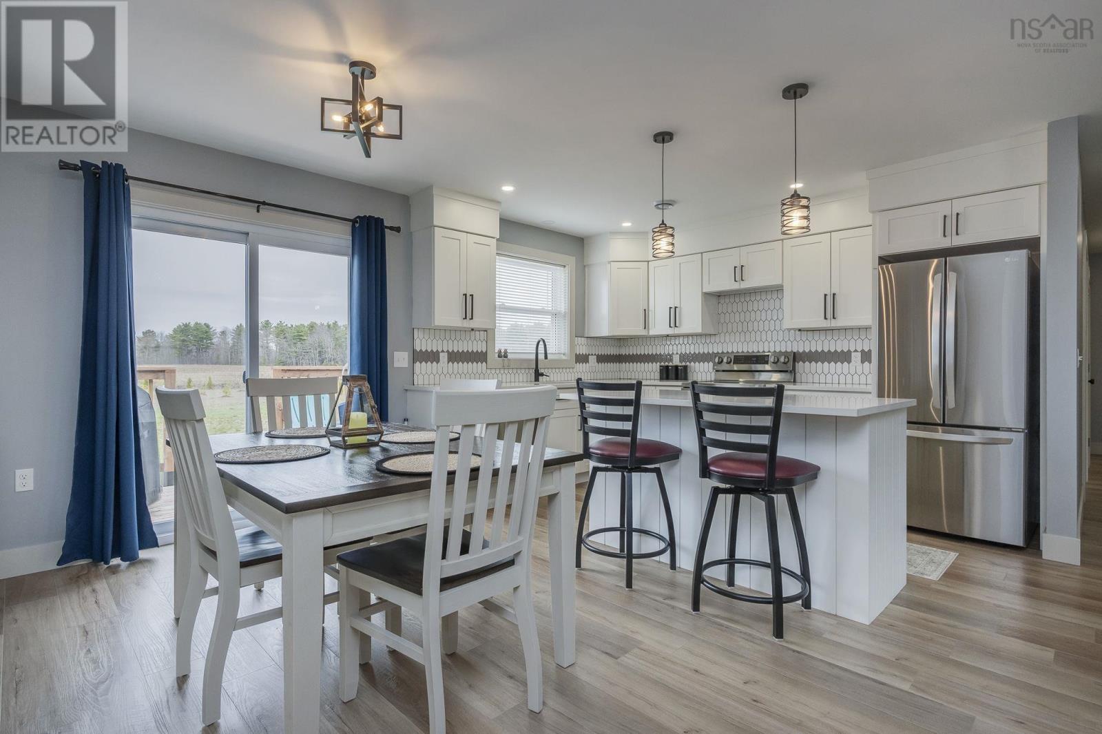 654 Whitman Road - 31