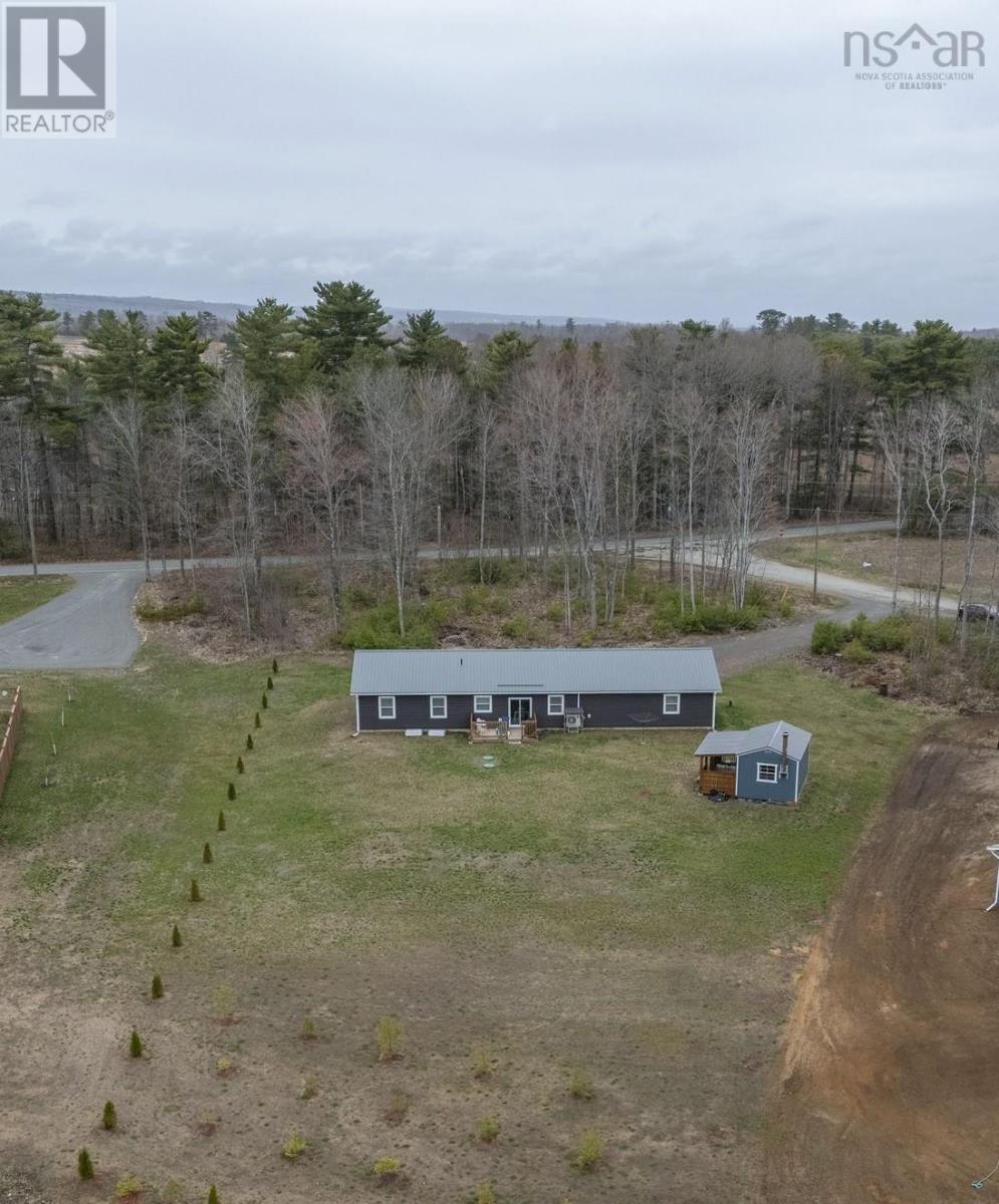 654 Whitman Road - 12