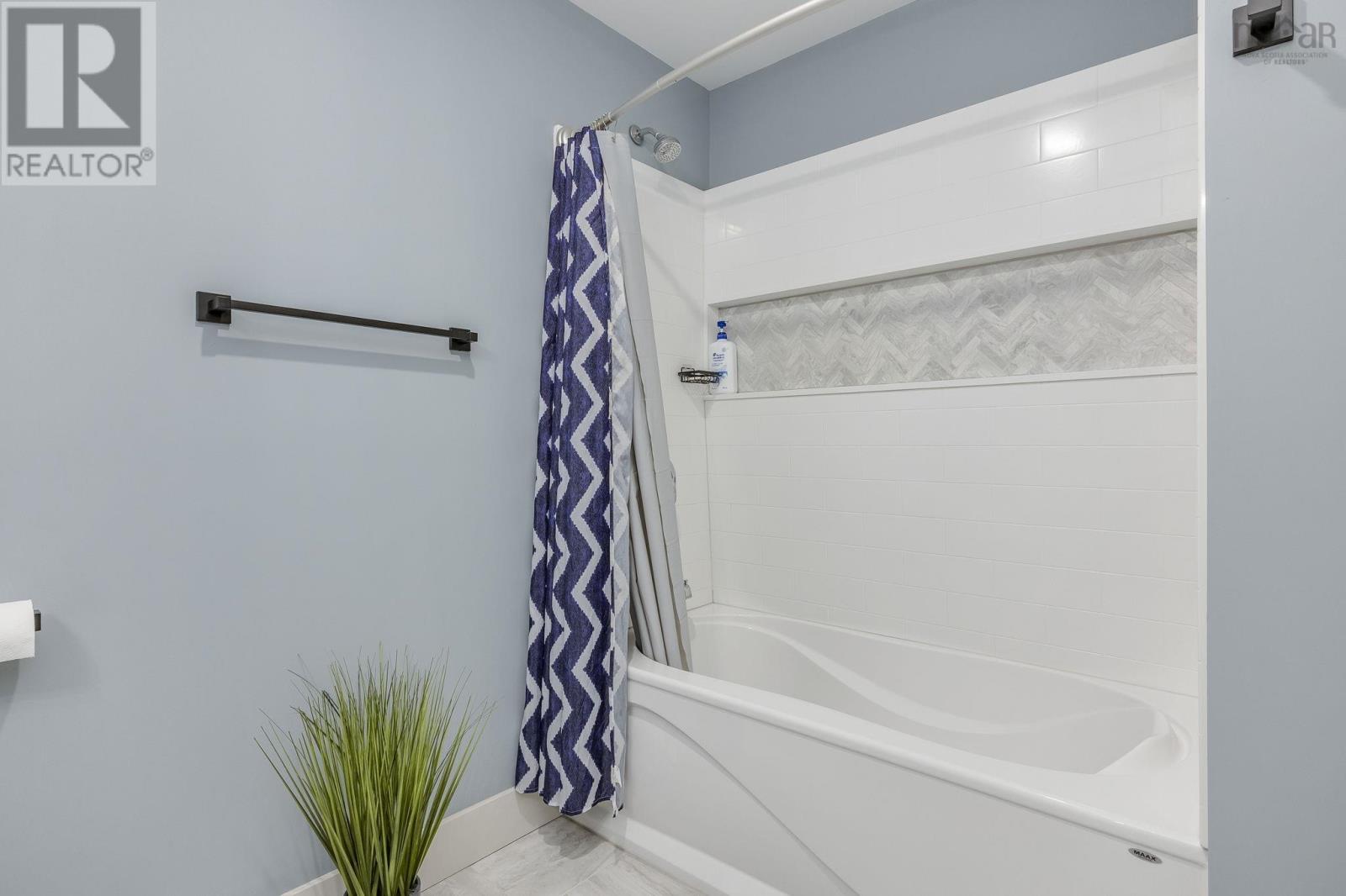 654 Whitman Road - 42