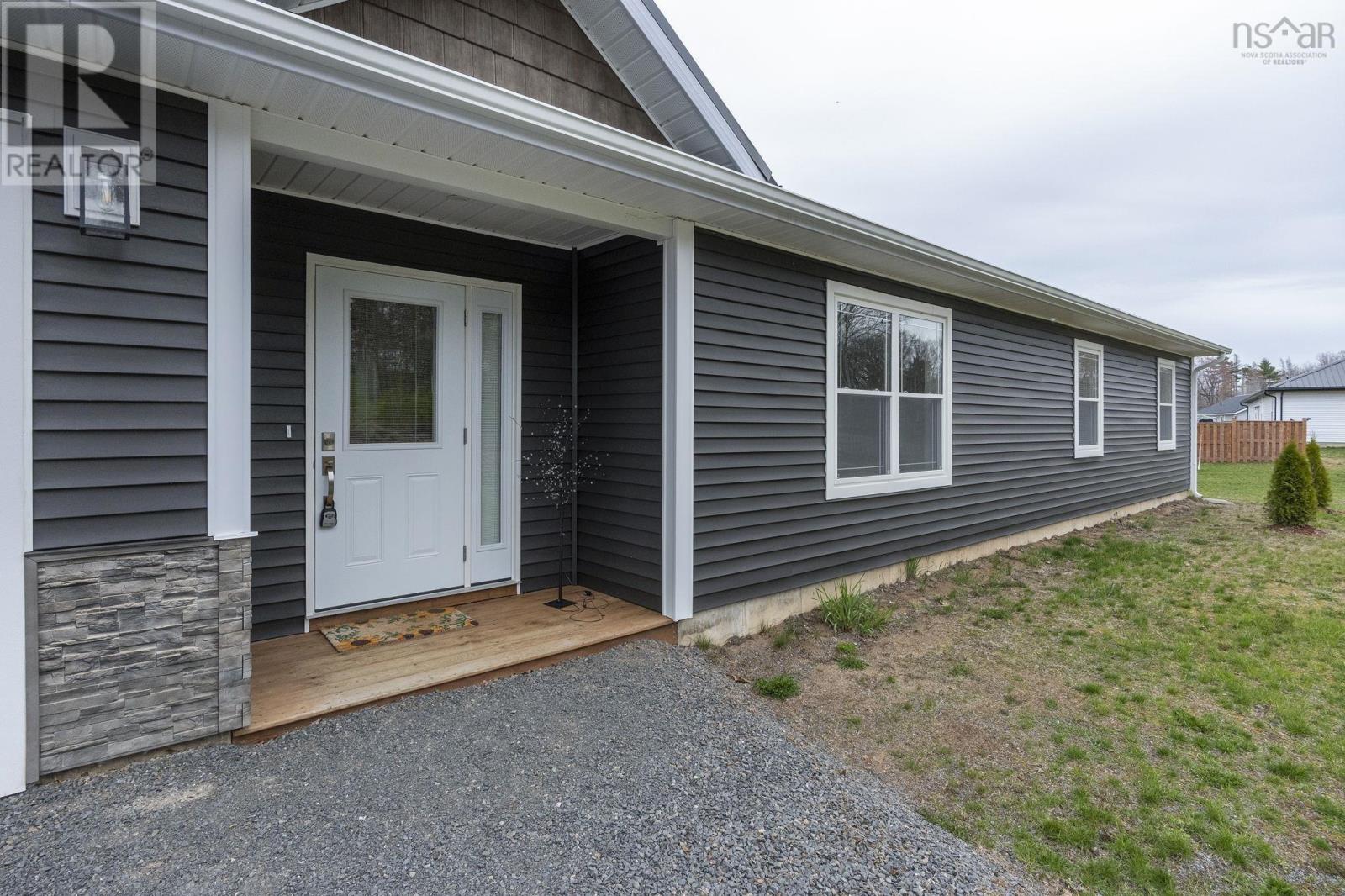 654 Whitman Road - 16