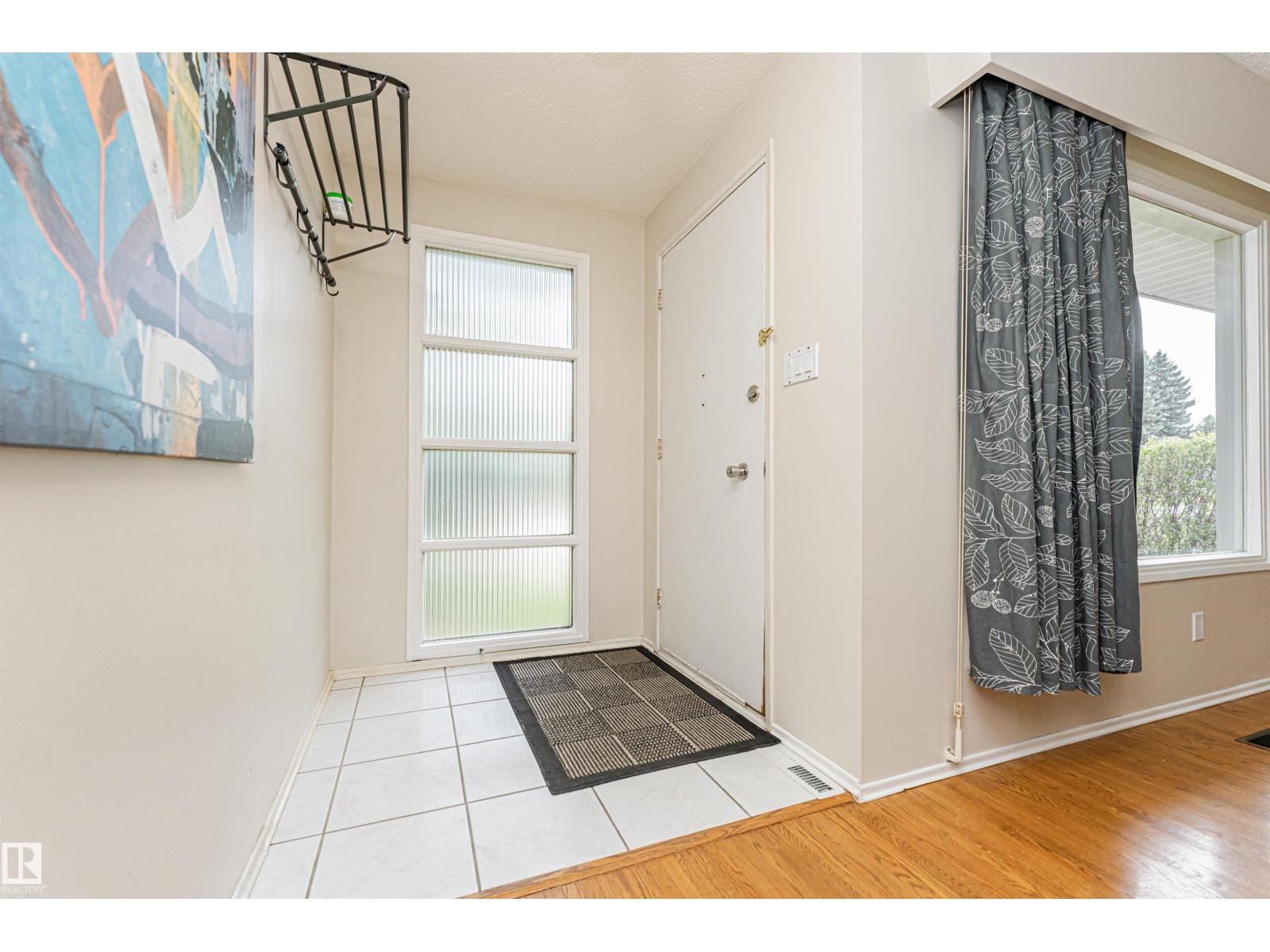 11423 50 AV NW - 5