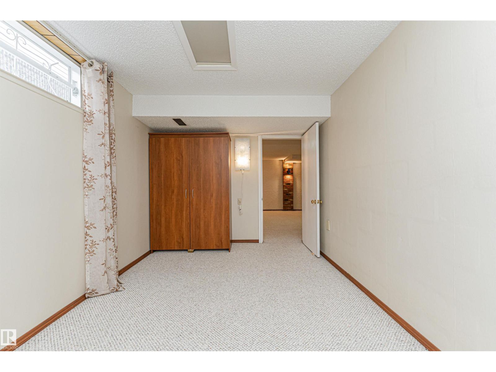 11423 50 AV NW - 45