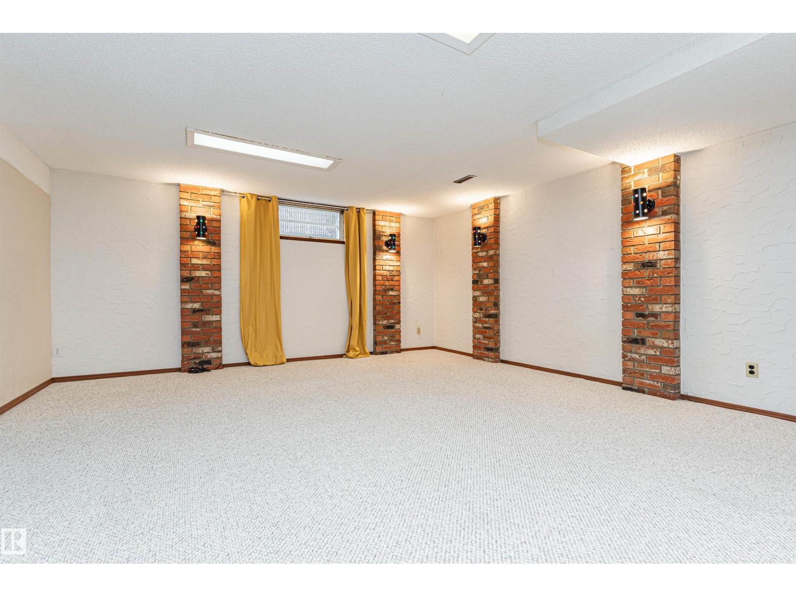 11423 50 AV NW - 42