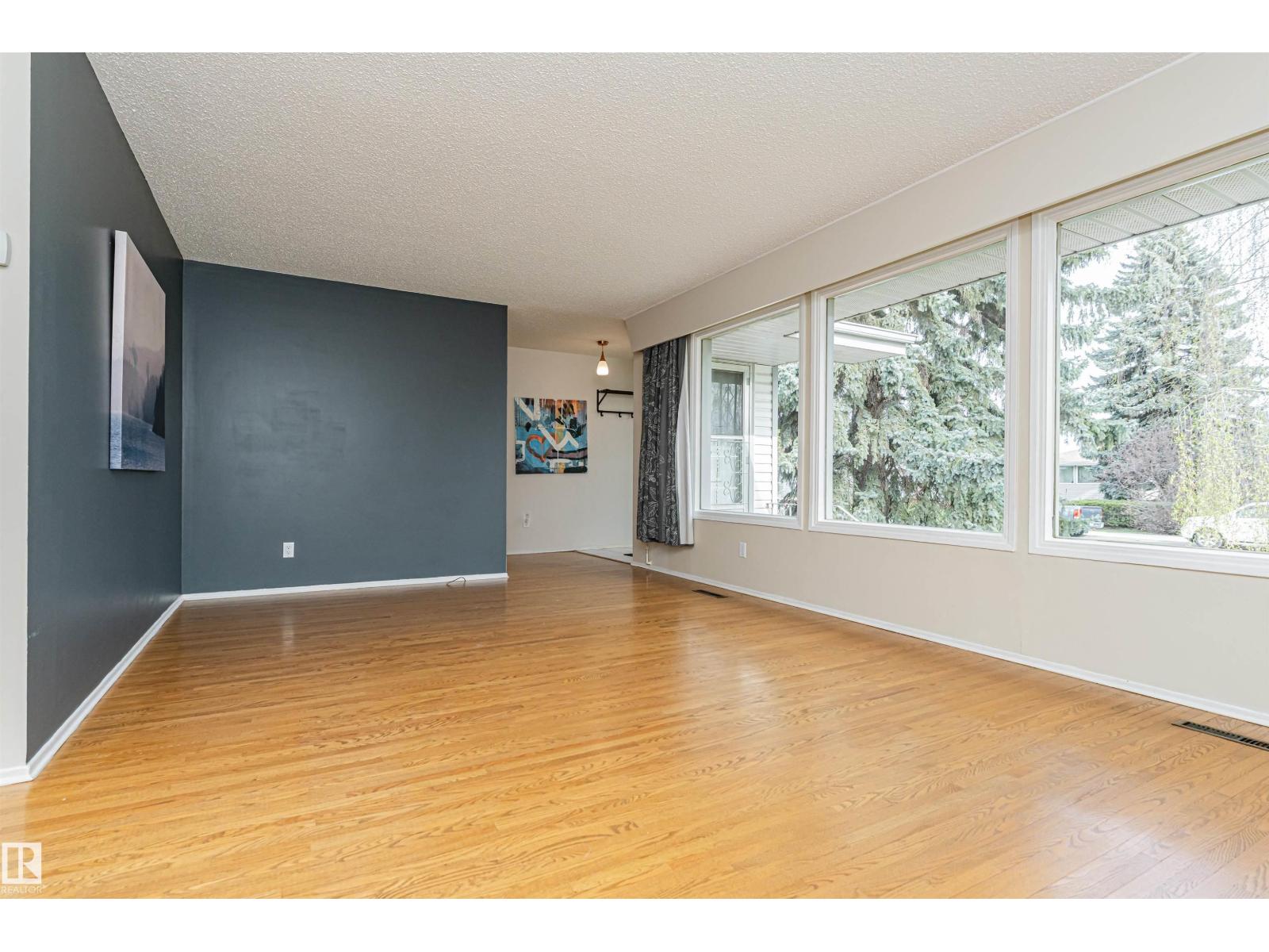 11423 50 AV NW - 12