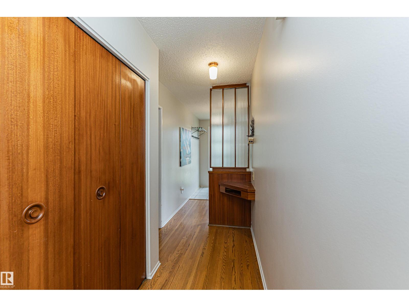 11423 50 AV NW - 23