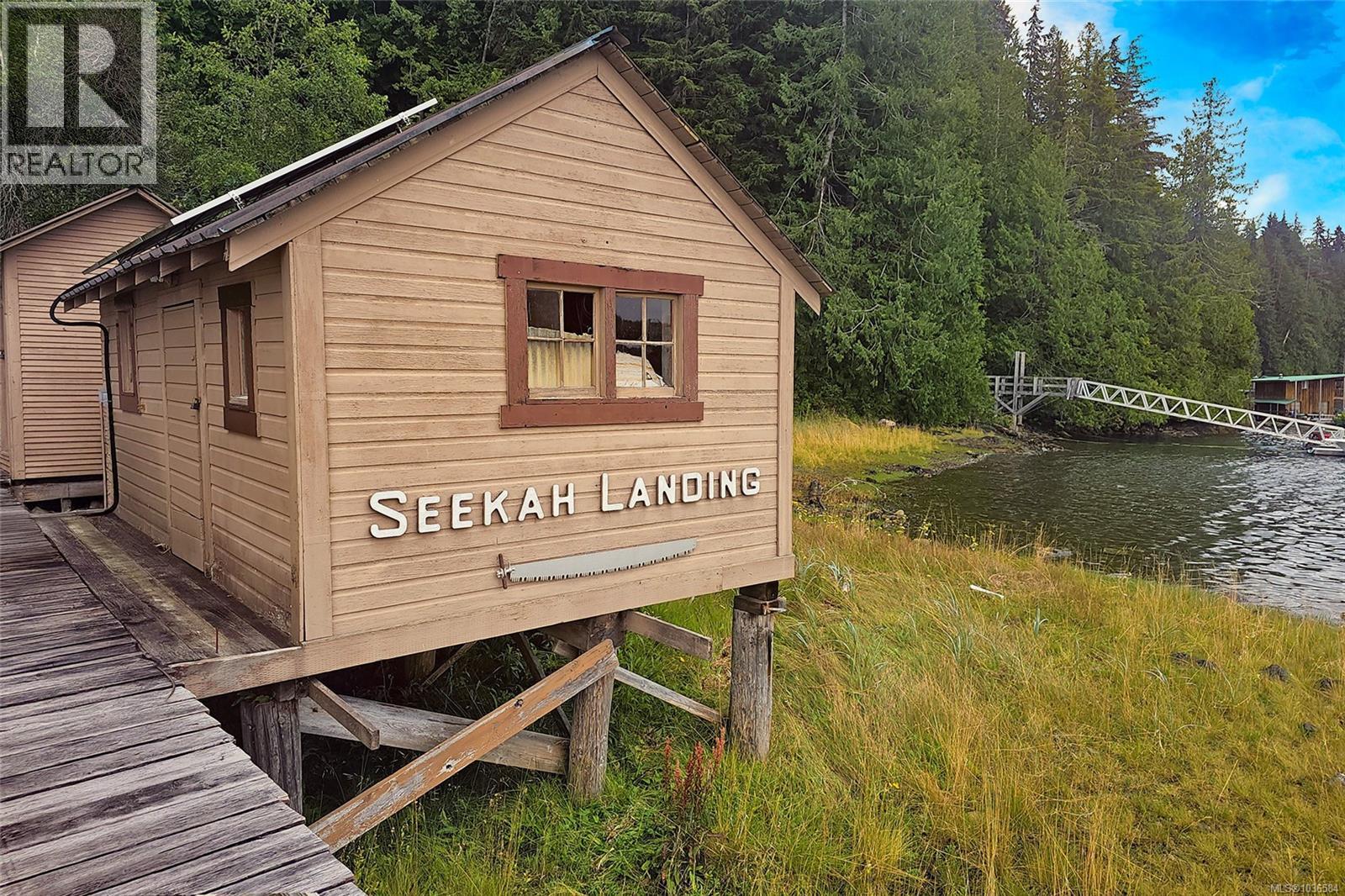 1 Seekah Landing - 18