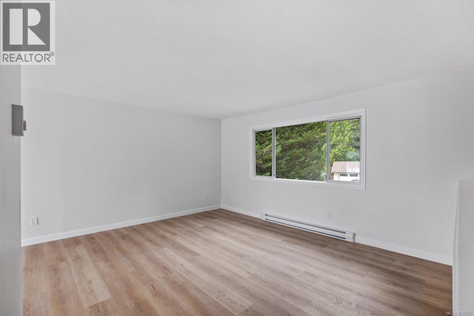 384 Cortez Cres - 5