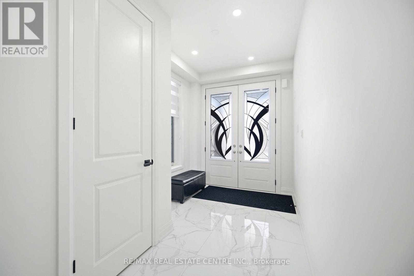 112 BLUEBIRD BOULEVARD - 4