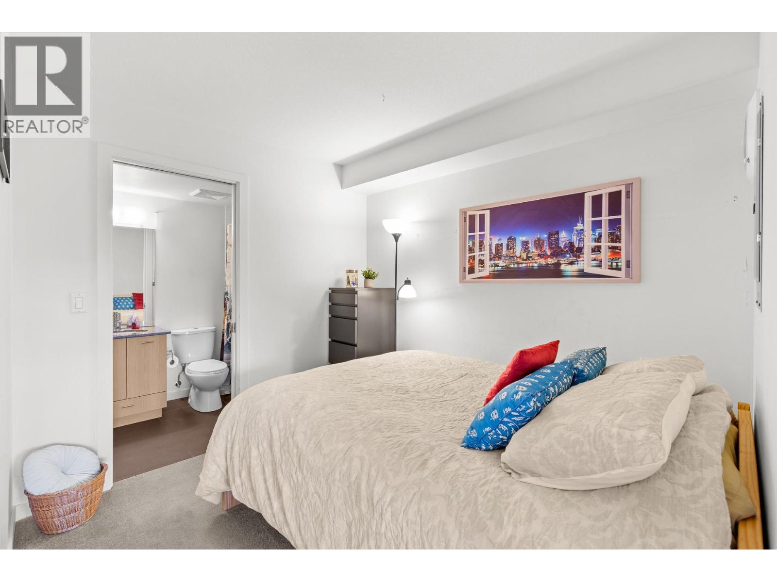 #316 1550 Dickson Avenue - 6