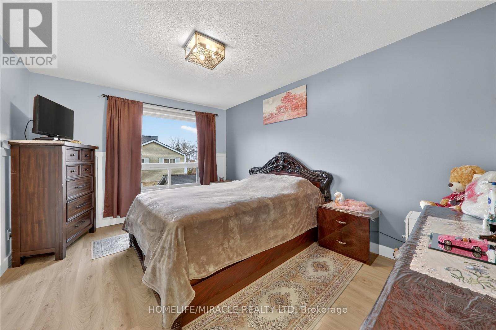 113 FANSHAWE DRIVE - 34