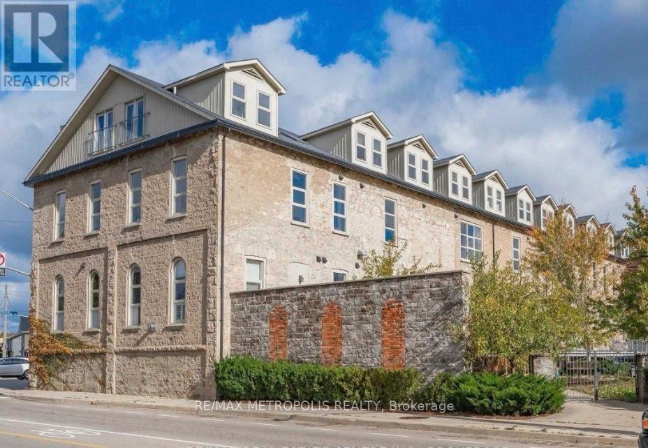 #110 25 CONCESSION STREET - 11
