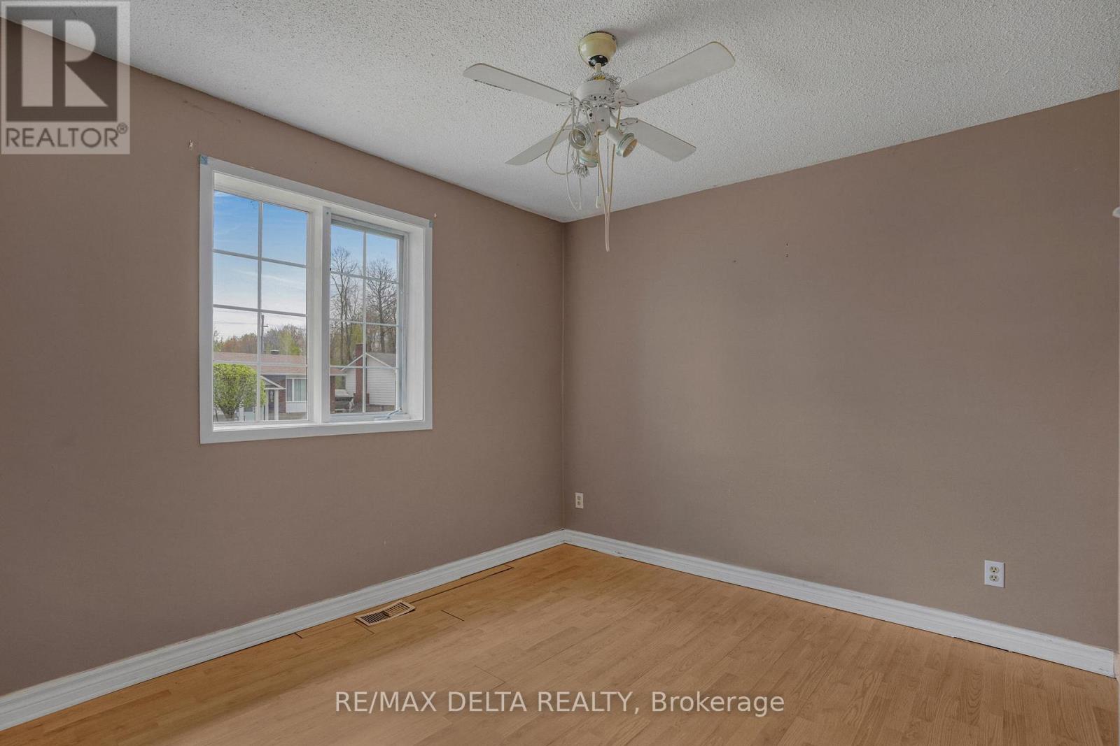 774 EDMOND STREET - 17