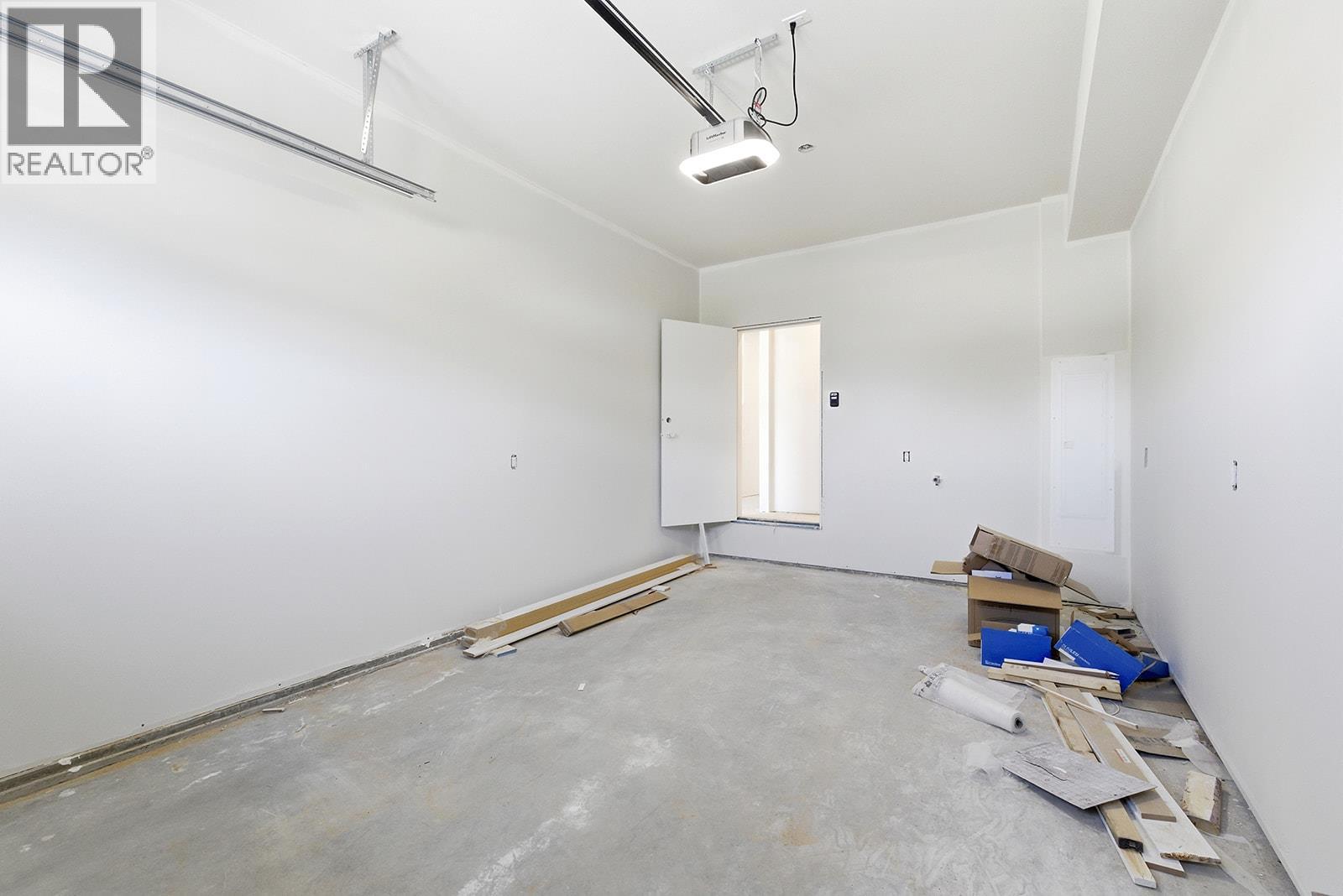 1715 Treffry Place, Summerland