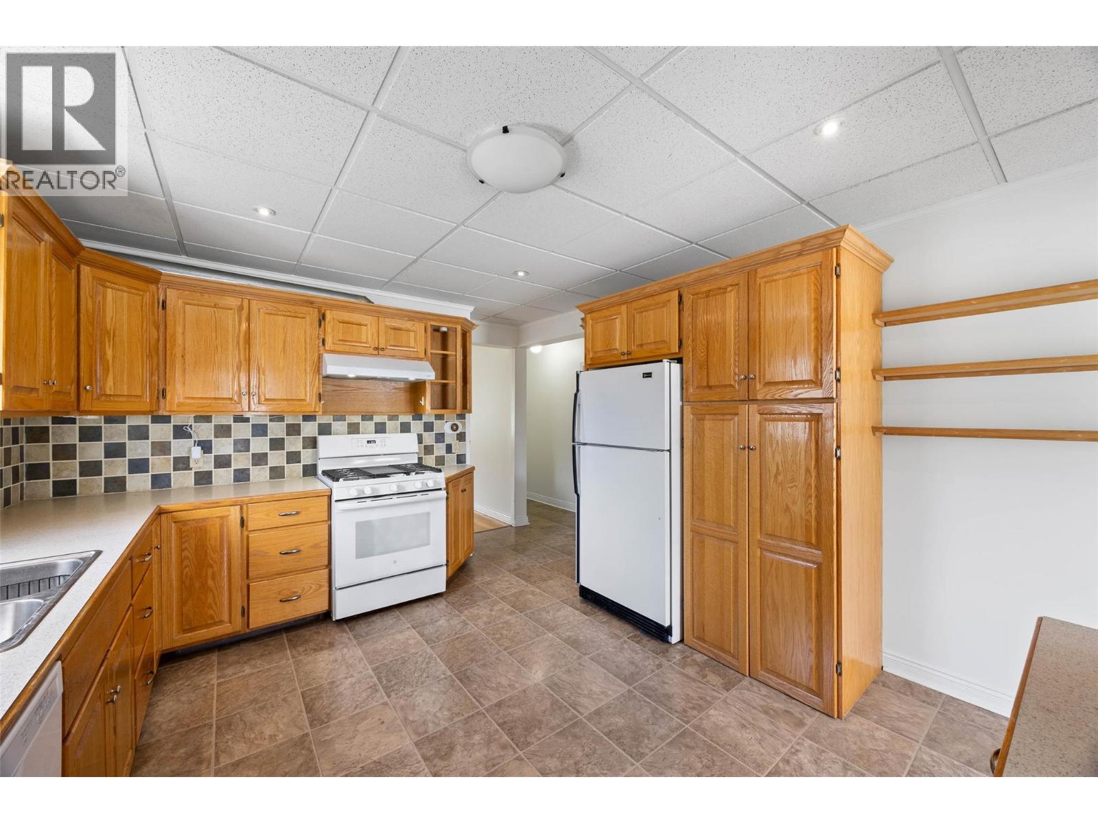 1022 Pleasant Street - 11
