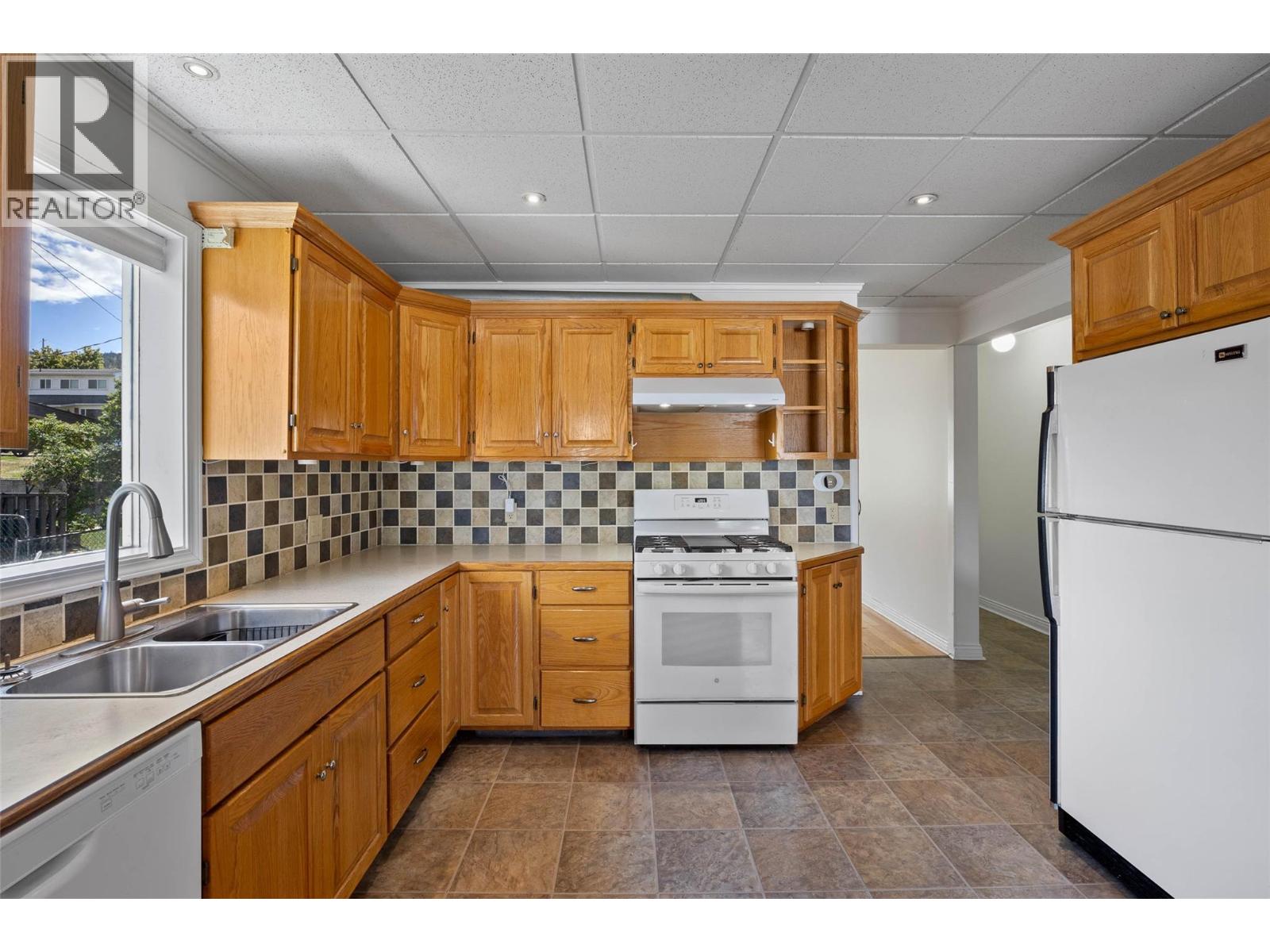 1022 Pleasant Street - 12