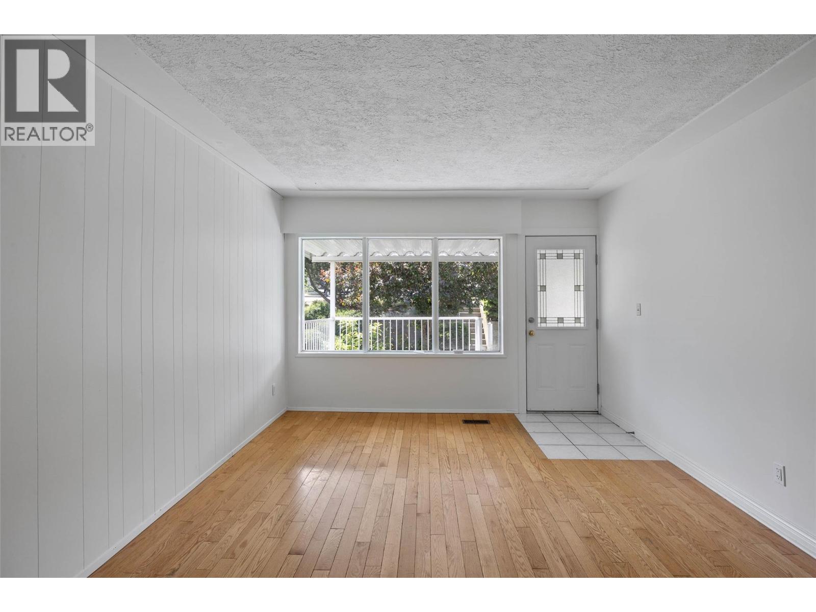 1022 Pleasant Street - 6
