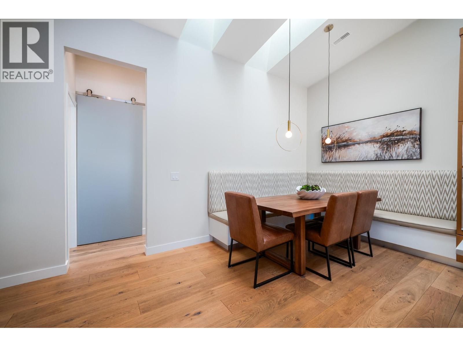 #309 2900 Abbott Street - 13