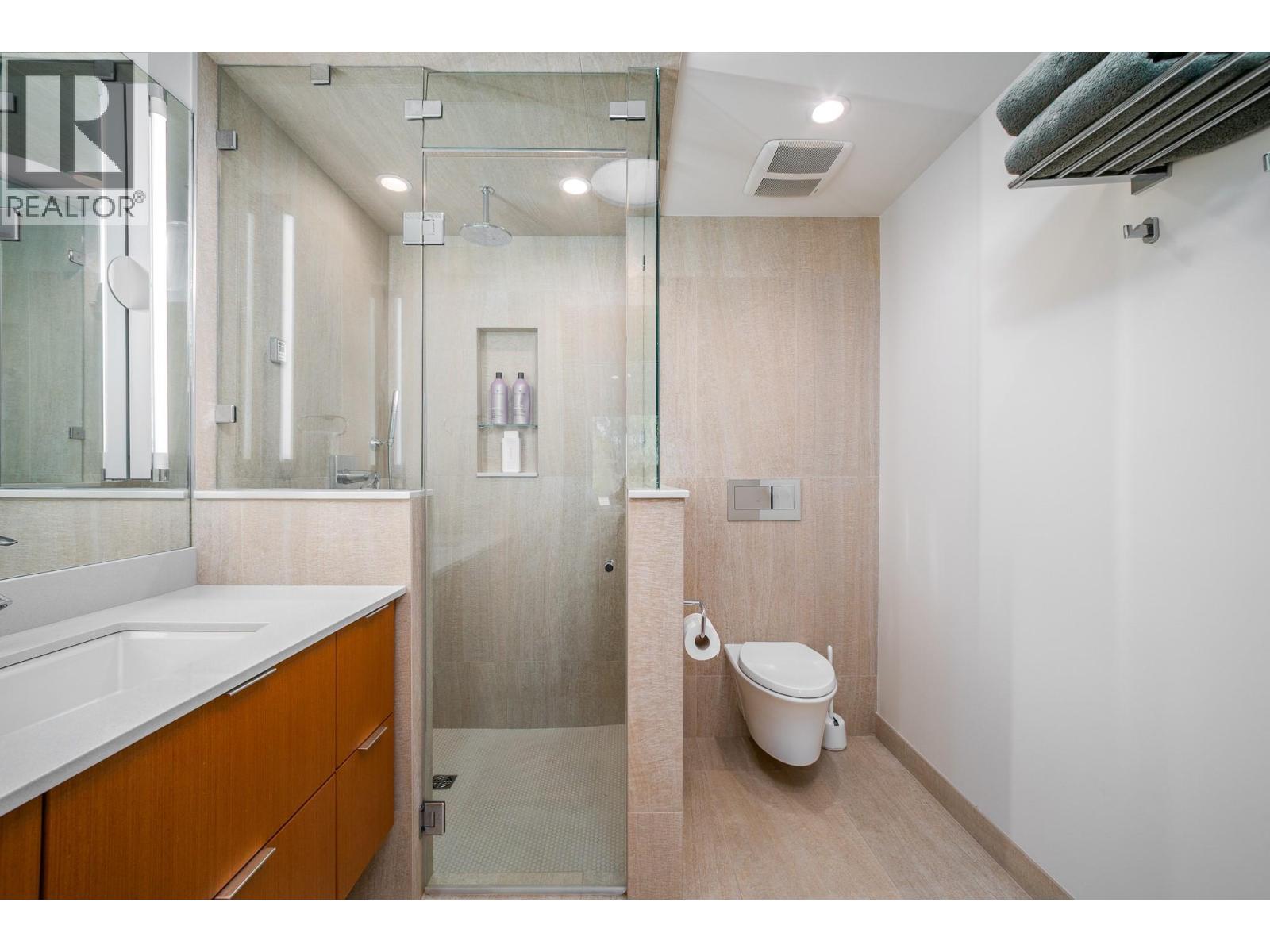 #309 2900 Abbott Street - 19