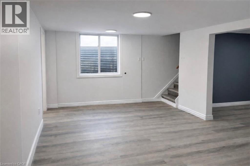 23 IVANHOE Road Unit# LOWER, Brantford, Ontario, N3R6T9 — Photo 13