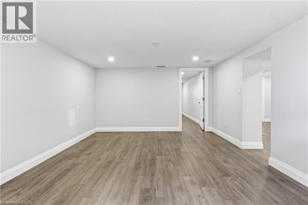 66 HEATHER Avenue, Kitchener, Ontario, N2B1M1 — Photo 28