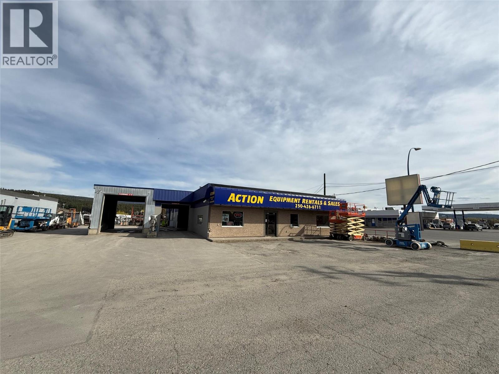  1606 Cranbrook Street North, Cranbrook