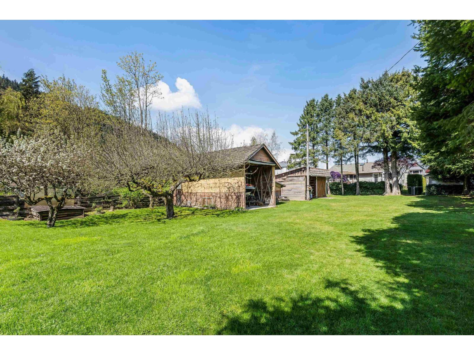 455 PINE AVENUE, Harrison Hot Springs, Harrison Hot Springs