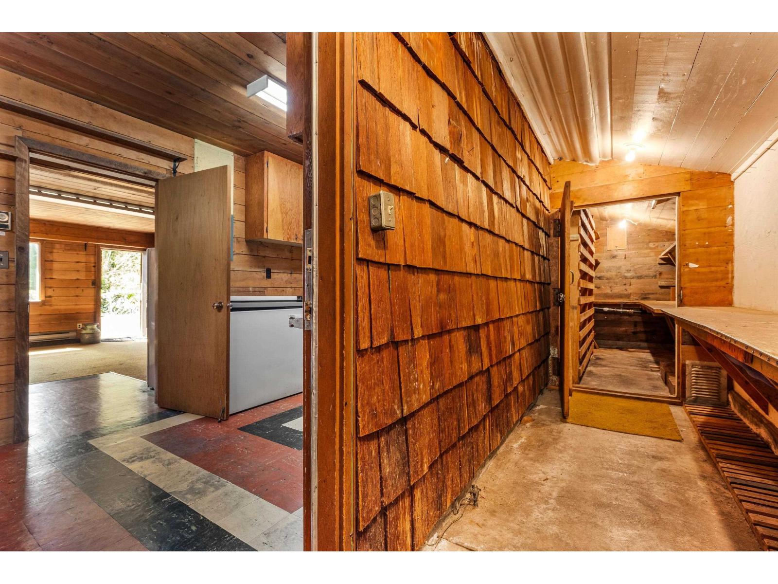 455 PINE AVENUE, Harrison Hot Springs