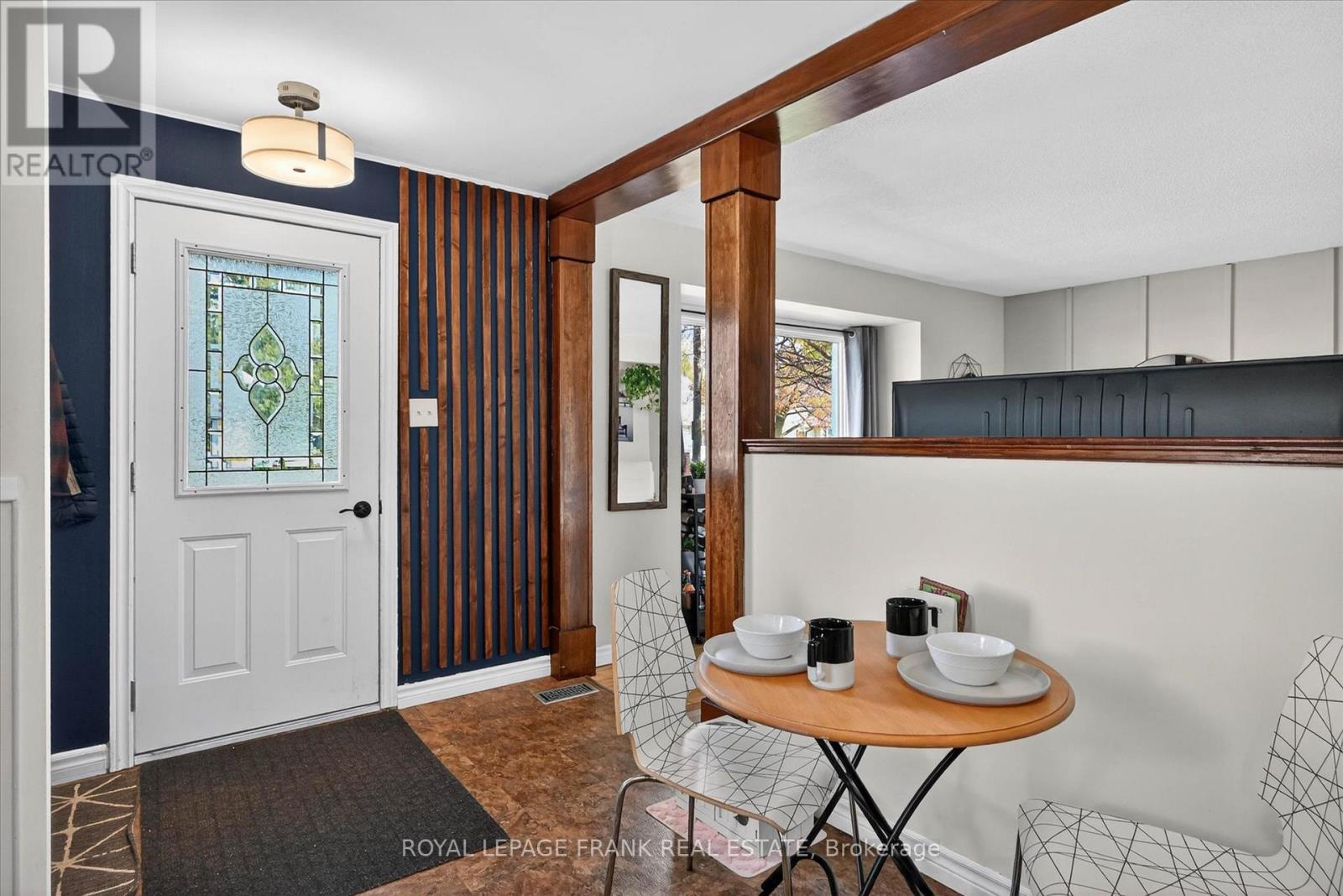 657 MCKELLAR STREET - 12