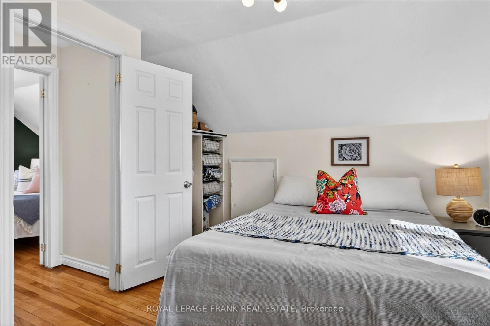 657 MCKELLAR STREET - 19