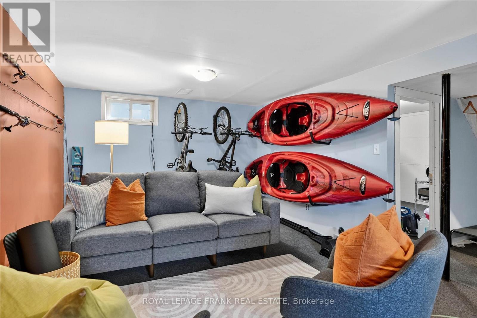 657 MCKELLAR STREET - 22