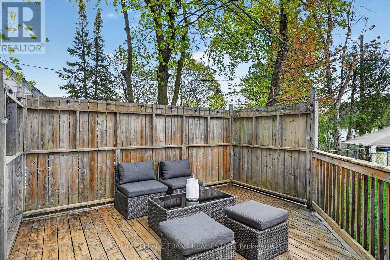 657 MCKELLAR STREET - 28