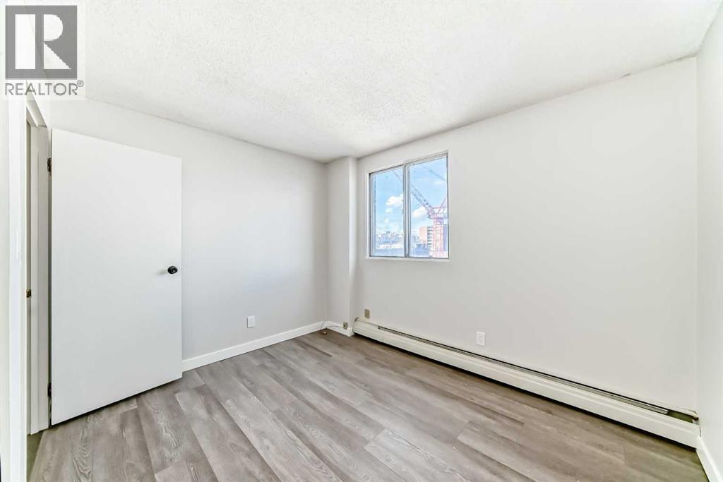 #401 340 14 Avenue SW - 35
