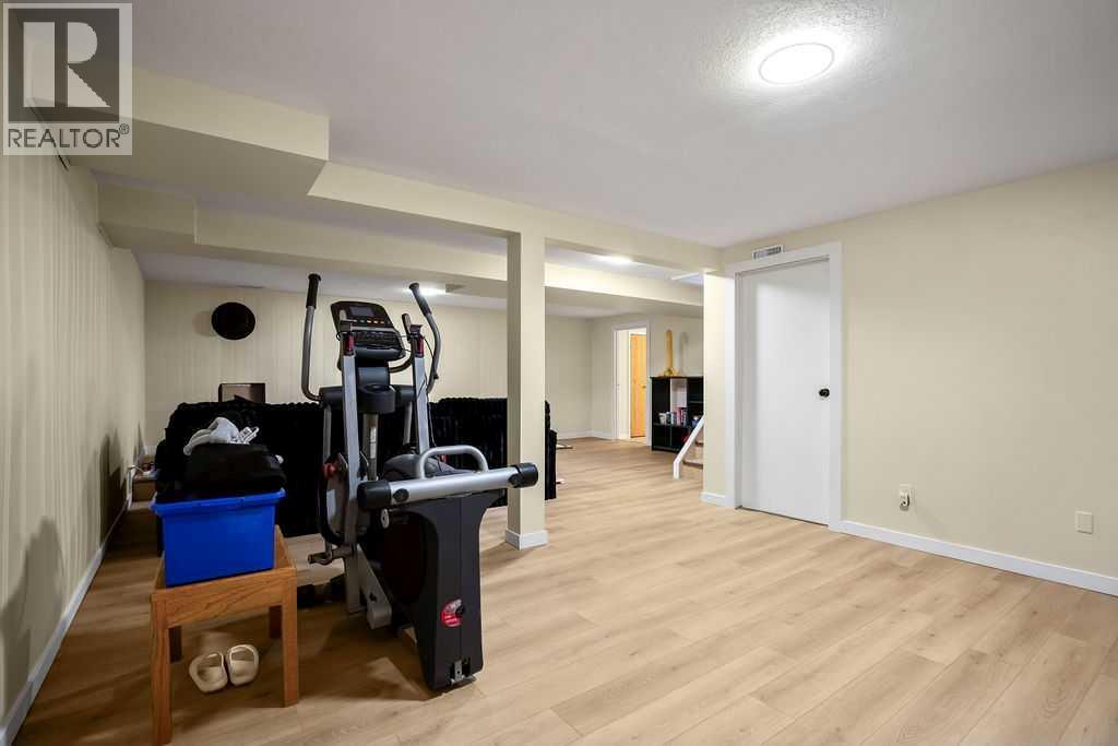 99 Beddington Crescent NE - 31