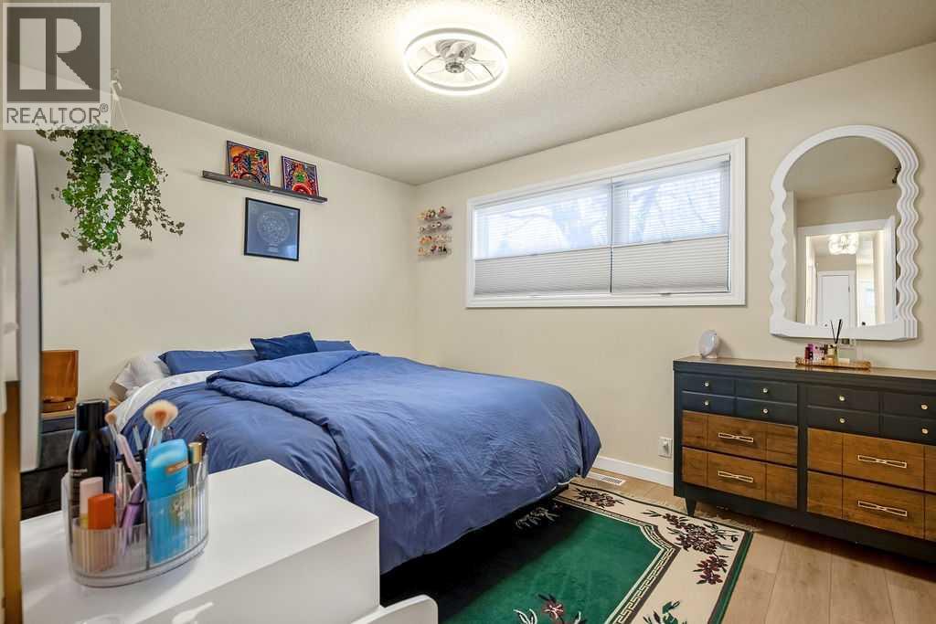 99 Beddington Crescent NE - 21