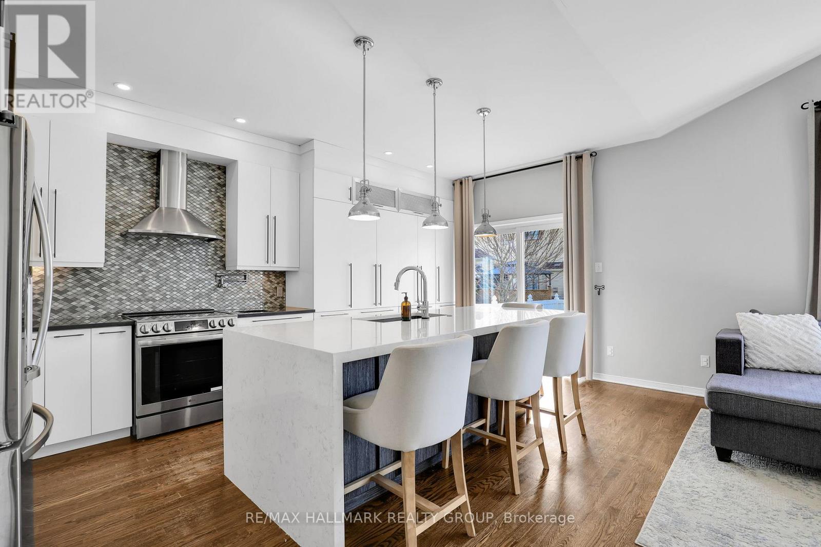 1667 FRENETTE STREET - 16