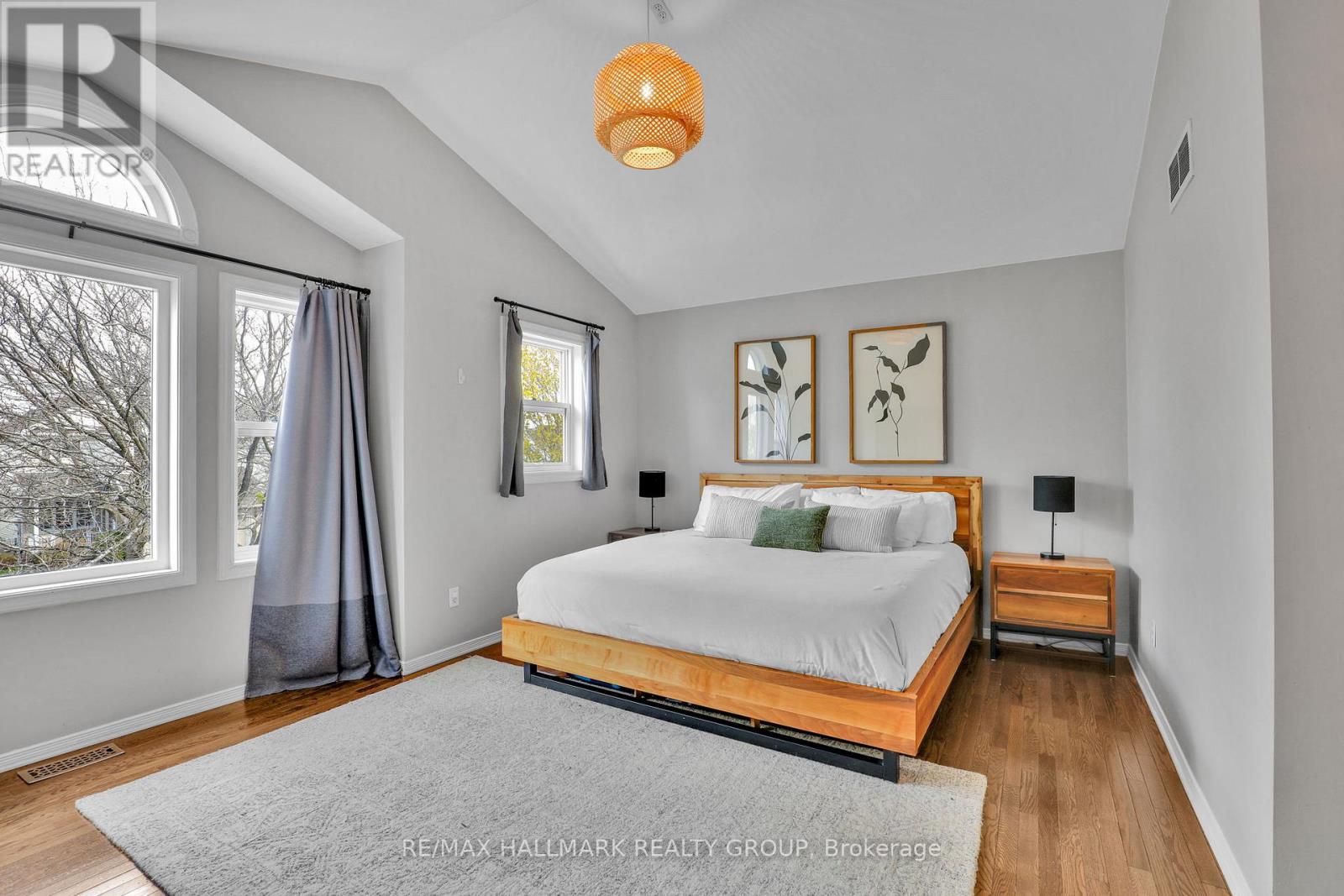 1667 FRENETTE STREET - 23