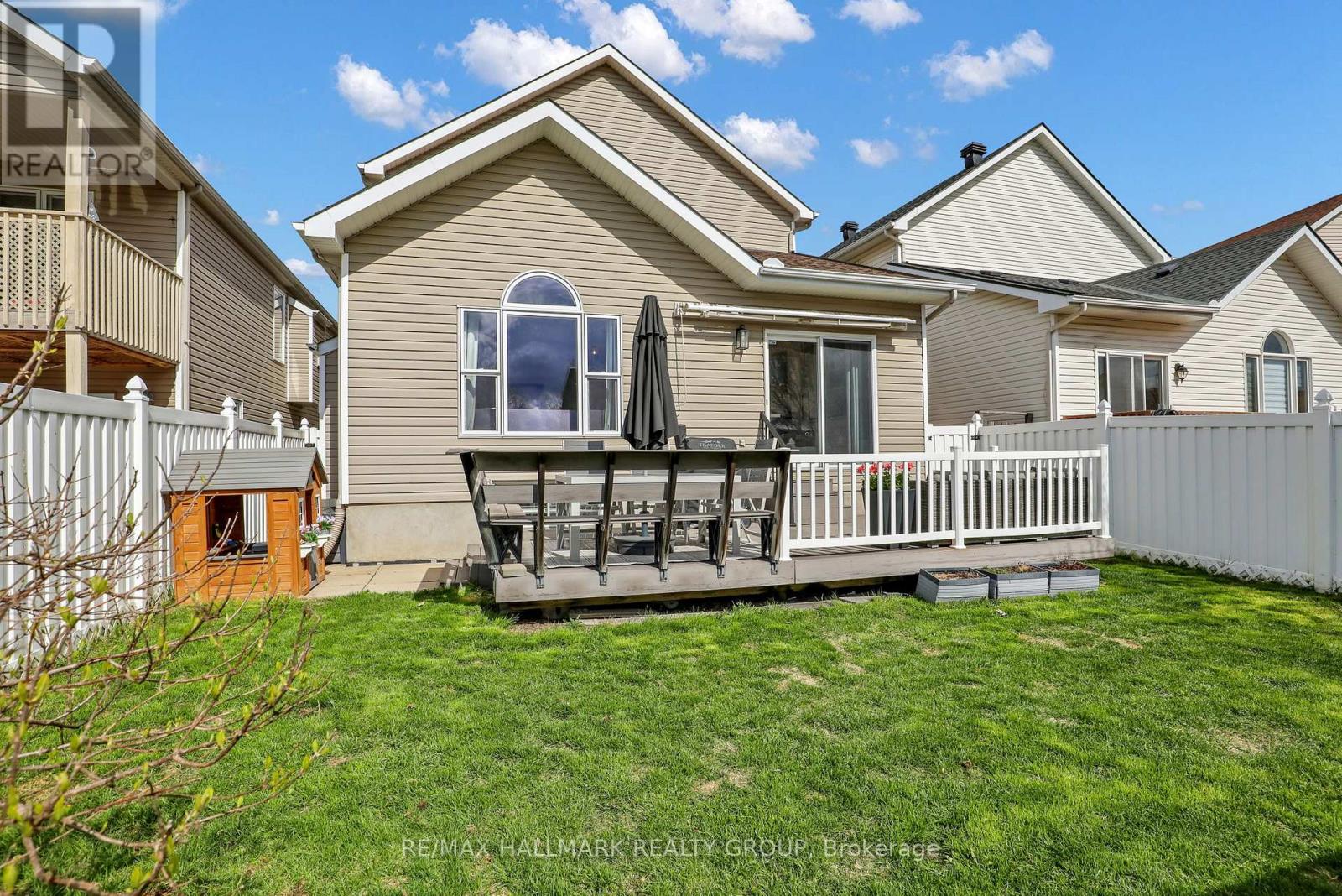 1667 FRENETTE STREET - 38