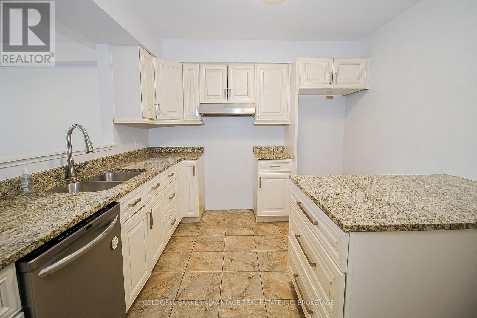 #105 5100 DORCHESTER ROAD - 11