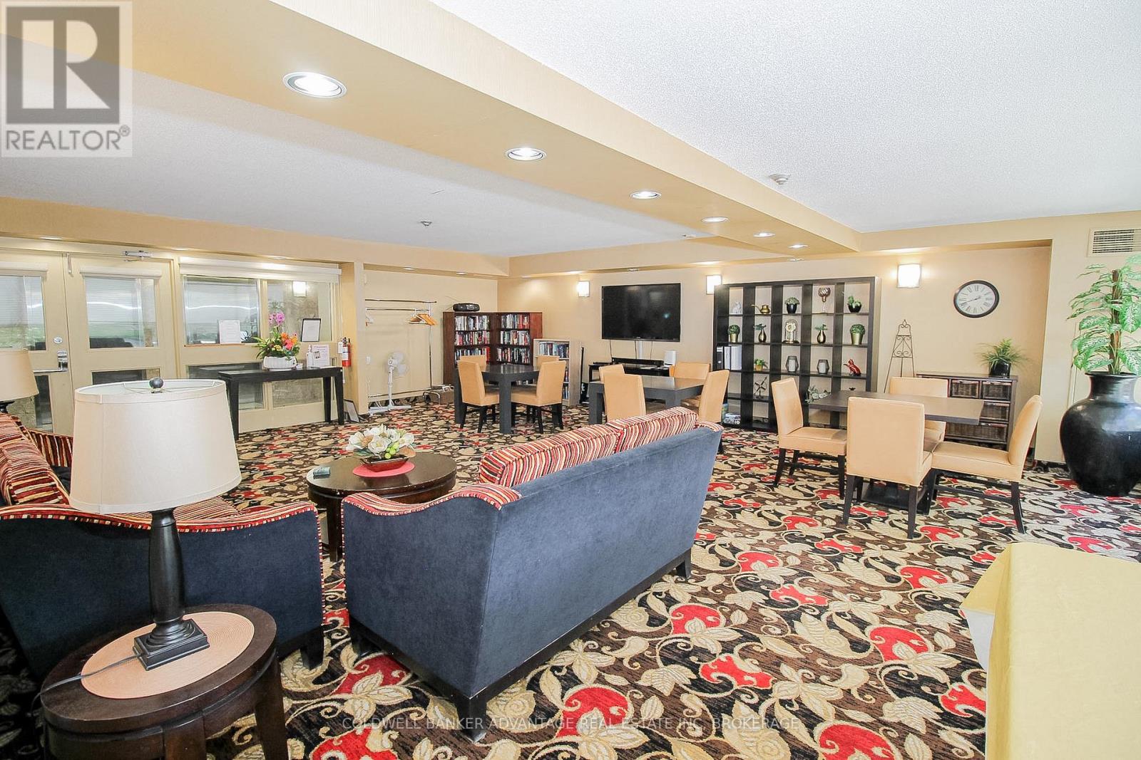 #105 5100 DORCHESTER ROAD - 8