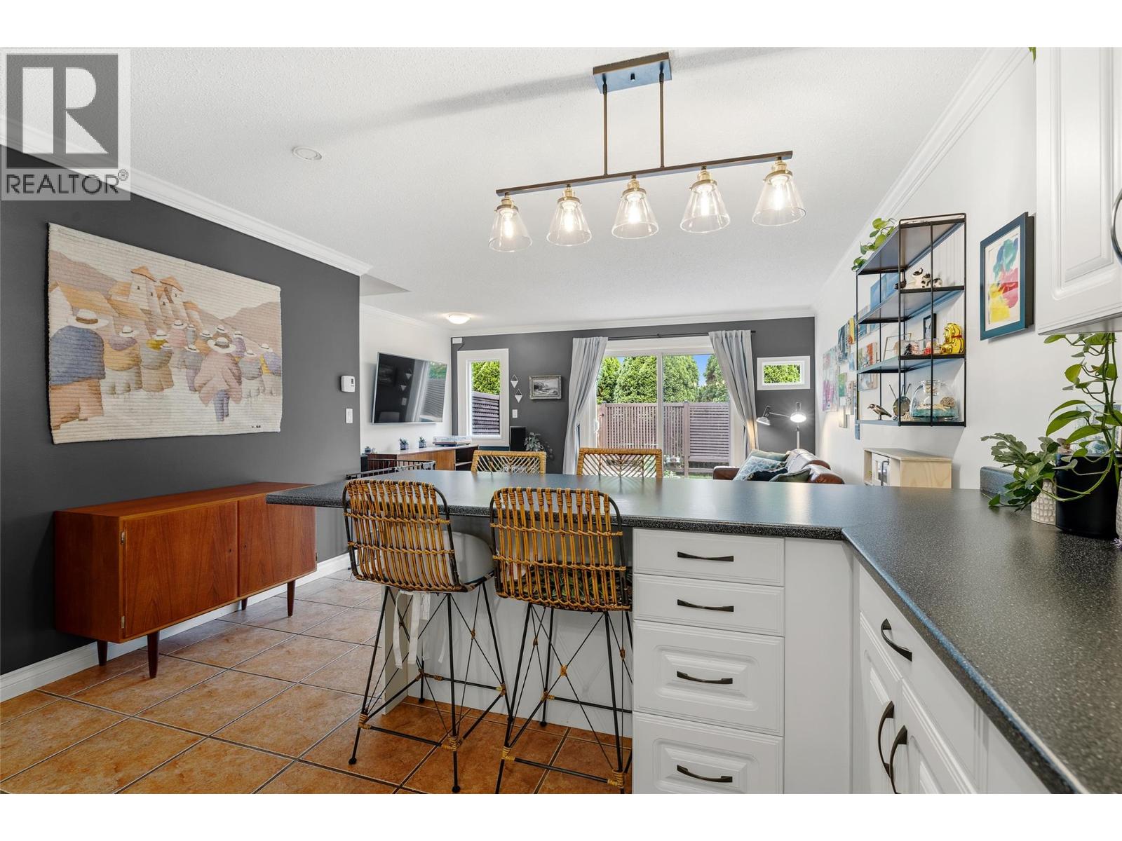 #2 3135 Walnut Street - 1