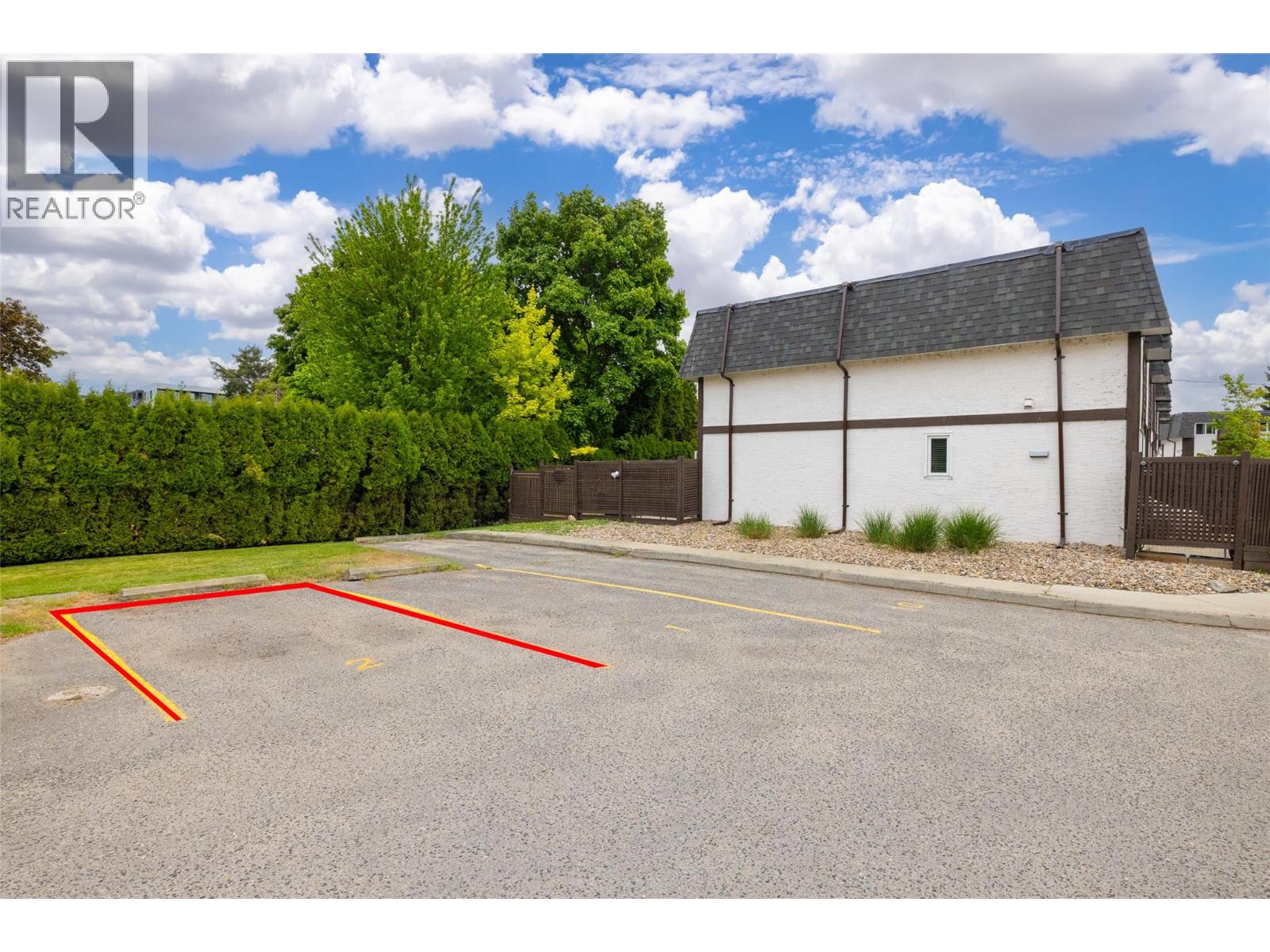 #2 3135 Walnut Street - 49