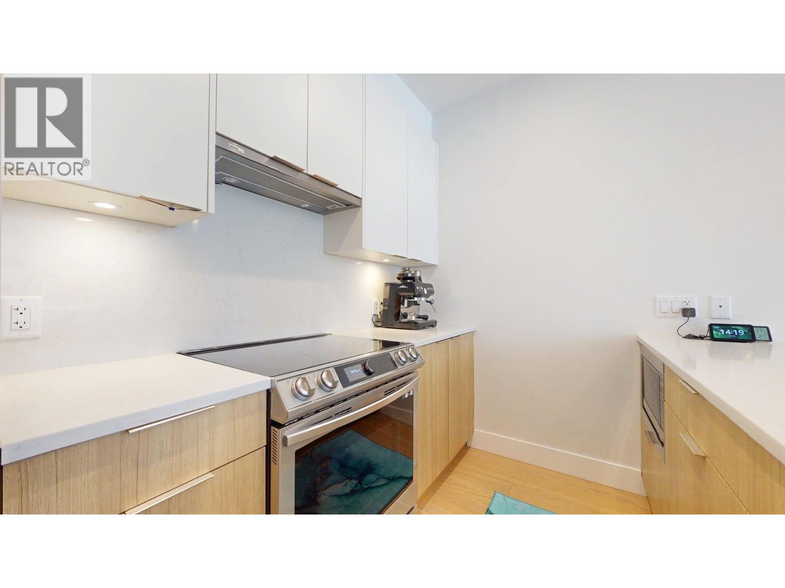 213 1870 DOWAD DRIVE, Squamish