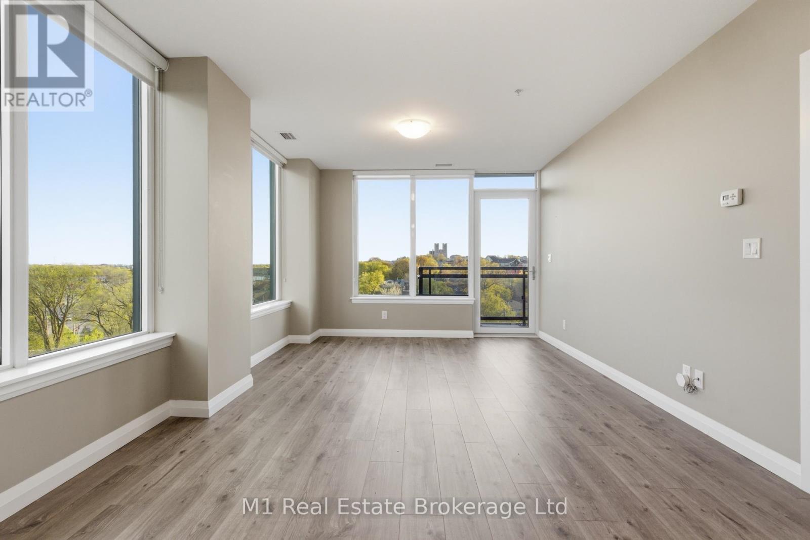 #705 63 ARTHUR STREET S - 24