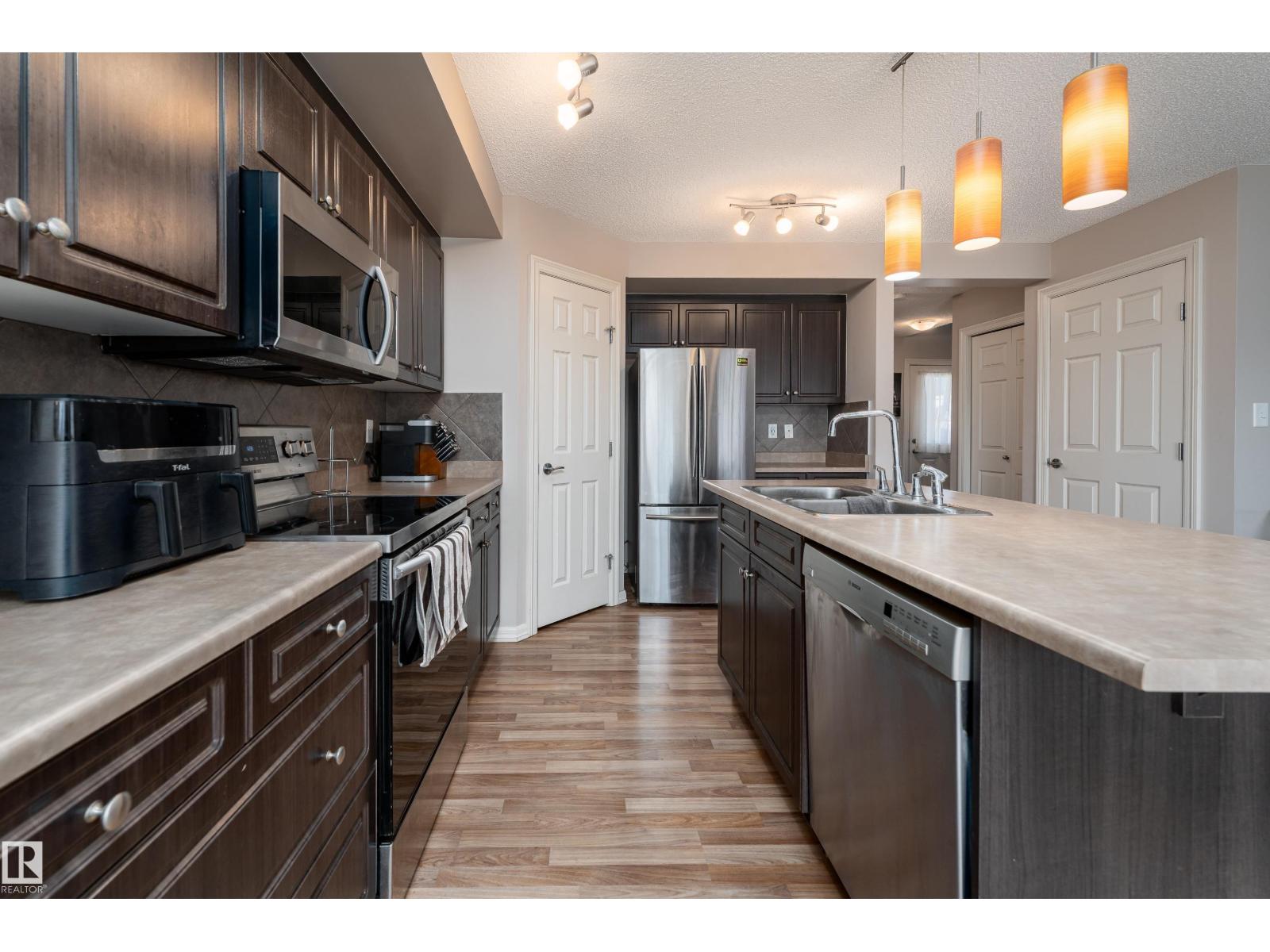 92 CALVERT WD, Fort Saskatchewan