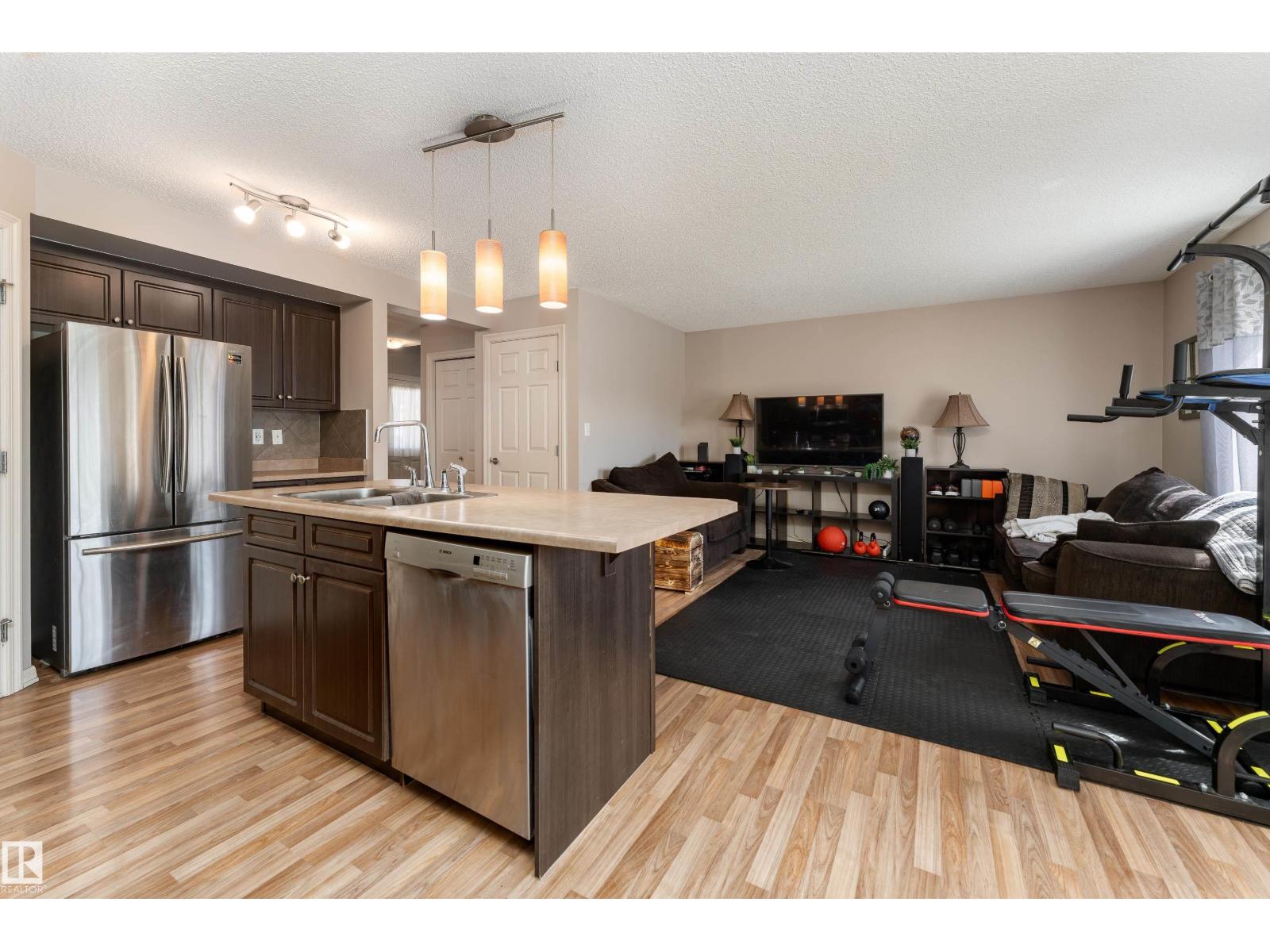 92 CALVERT WD, Fort Saskatchewan